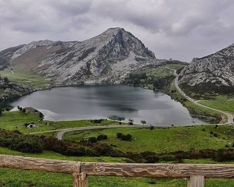 Hotel Rural 'La Ruta De Cabrales' - Mestas de Con