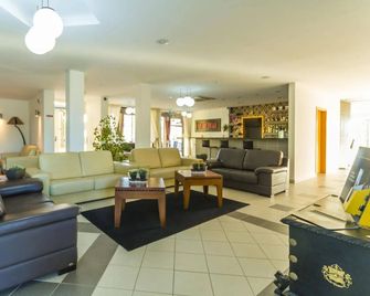 Glenridge Albufeira Aldeamento Turístico - Albufeira - Lobby