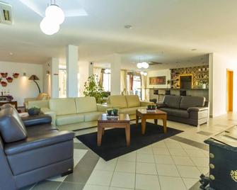 Glenridge Albufeira Beach and Golf Resort - Albufeira - Salon