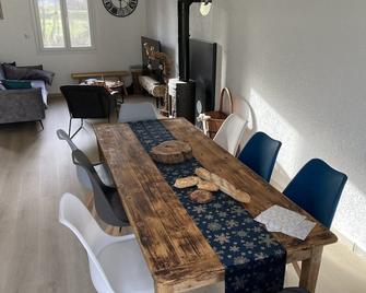 Maison Indépendante Pour des Vacances en Famille Dans la Campagne Vosgienne - Rugney - Dining room