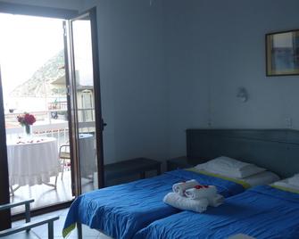 Koronis Hotel - Tolo - Habitación