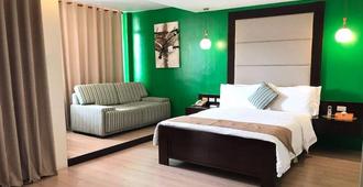 Coron Gateway Hotel & Suites - Coron - Bedroom