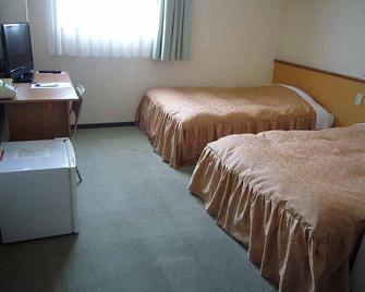 Youin Ueda - Ueda - Schlafzimmer