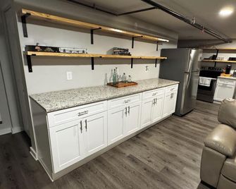 Carrollton Square's Exclusive Vrbo Suite. - Carrollton - Küche