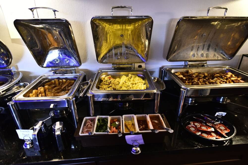 Chester Hotel and Conference Center - Exton - Buffet
