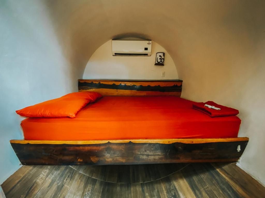 توبو تولوم هوستل