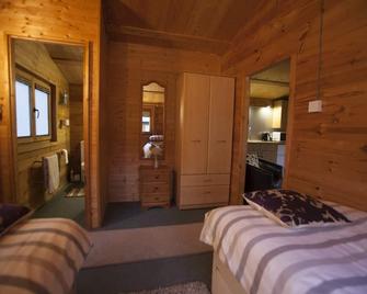 West View Lodge - Basingstoke - Bedroom