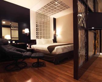 Grand Sae Hotel - סורקטה - חדר שינה