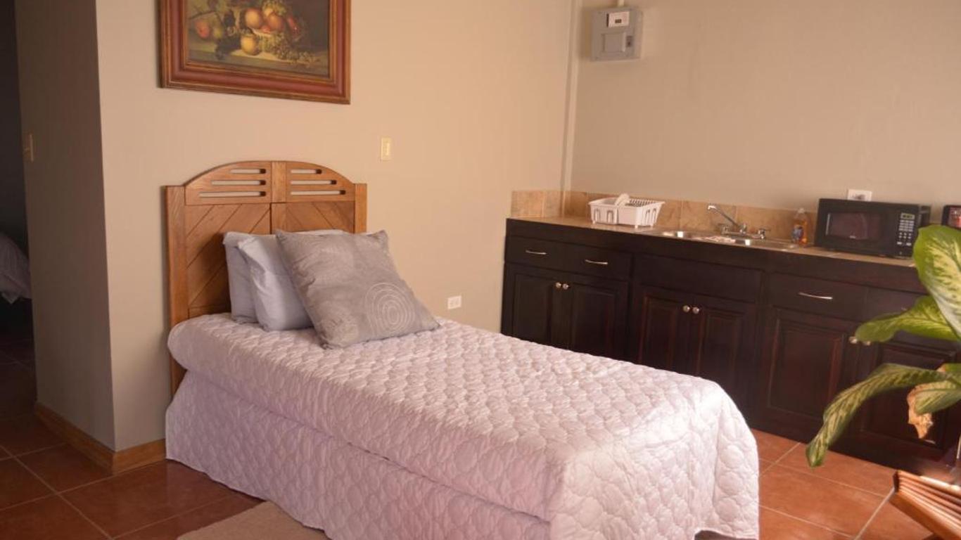 GM Suites Bed & Breakfast
