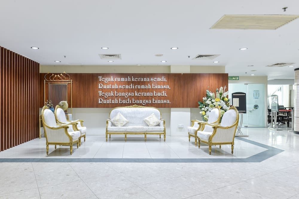 صنداي مالاكا فورميرلي تون فاتيما