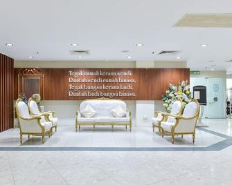 Tun Fatimah Riverside Hotel - Malacca - Lobby