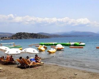 Paradise Lost Hotel-Apartments - Tolo