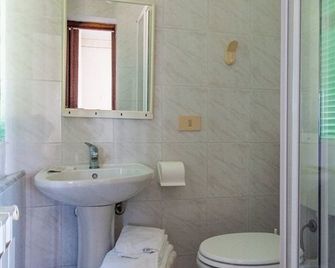 Albergo Delle Ondine - Tellaro - Baño