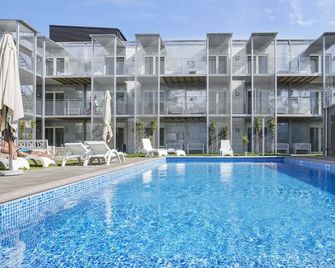 Kolgården - Visby Lägenhetshotell - Visby - Pool