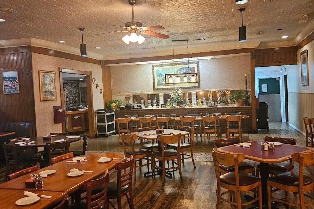 Executive Inn & Suites - Marshall - Restaurant