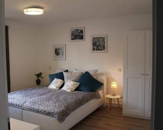 City Living Near Ice/1&1/Fashion Outlet - Montabaur - Schlafzimmer