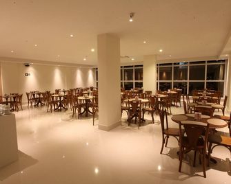 Hotel Caiuá Cascavel - Cascavel - Restaurant