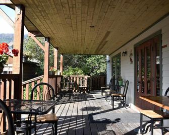 Exit Glacier Lodge - Seward - Patio