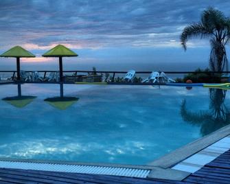 Hotel Morro dos Conventos - Araranguá - Piscina