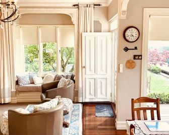 Crofton Cottage Port of Echuca - Heritage location - Echuca - Living room