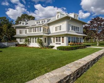 Waterfront Estate Home - Beach and Shared Pool - East - Madison - Building