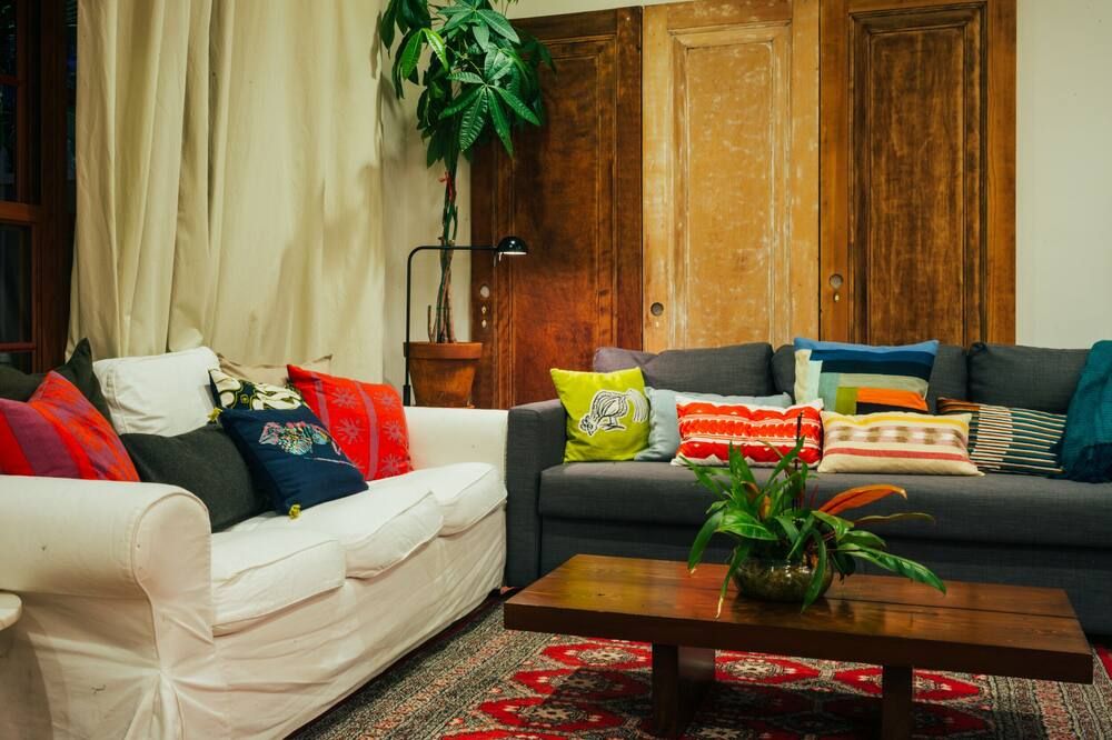 آه وي وا بريميير كوتيدج إن ذا جروف - ميامي - غرفة معيشة