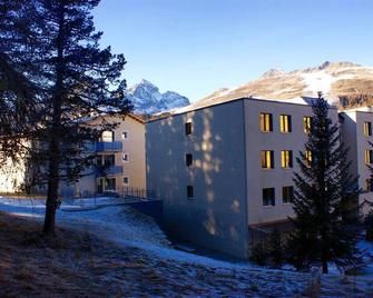 Aladin Apartments St Moritz - Sankt-Moritz - Edificio