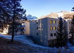 Aladin Apartments St Moritz - Sankt Moritz - Gebäude