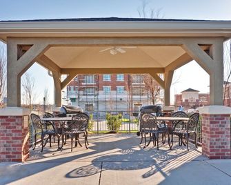 Candlewood Suites Murfreesboro By IHG - מרפריסבורו - פטיו