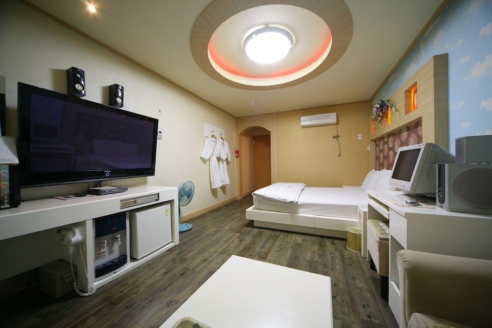 New Grand Hotel