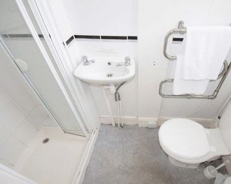 Marine Parade Hotel - Eastbourne