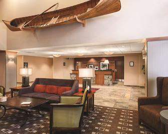 Hampton Inn & Suites Lake George - Lake George - Sala de estar