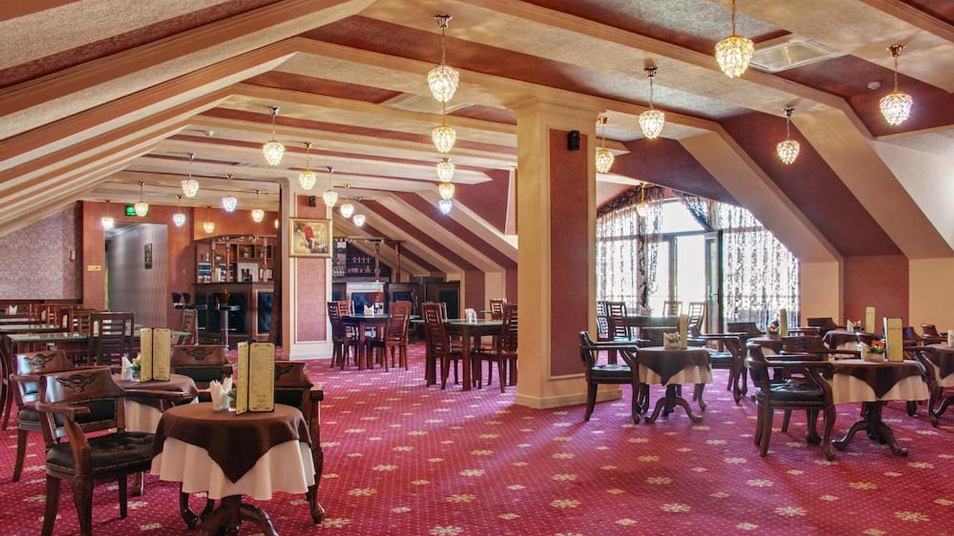 City Line Boutique Hotel