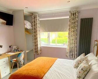 Orchard House - Swindon - Bedroom