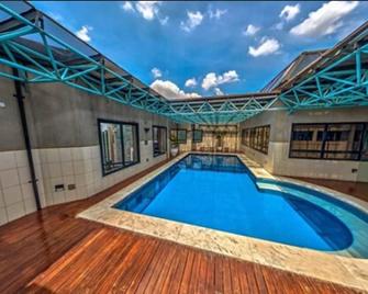 Hotel Massis - São Paulo - Piscina