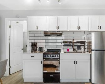Fort Worth Studio3 – 10 Min to Downtown, Gym, Pets - Haltom City - Cocina