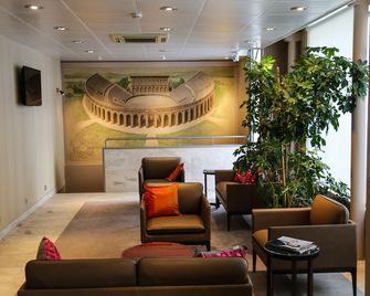 فندق ديزارين - باريس - ردهة