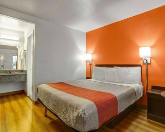 Motel 6 Marysville Ca - Marysville - Bedroom