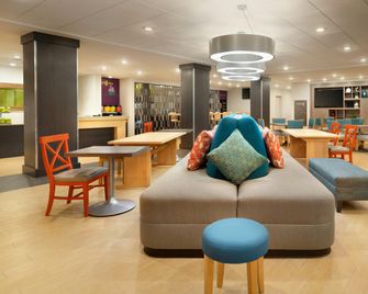 Home2 Suites Roanoke Airport - Roanoke - Lounge