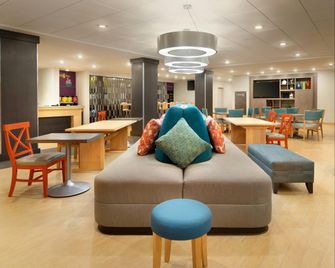 Home2 Suites Roanoke Airport - Roanoke - Oleskelutila