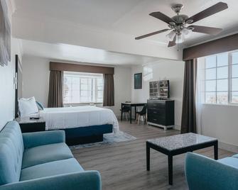 Sea Air Inn & Suites - Downtown/Restaurant Row - Morro Bay - Habitación