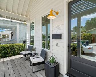 Casa Cohiba - Ybor City Townhouse - Tampa - Balcony