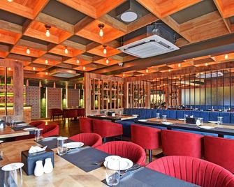 Treebo Sky Point - Siliguri - Restaurant
