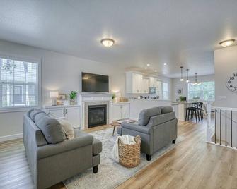 Rexburg Cottage - Brand New Neighborhood Downtown - Rexburg - Phòng khách