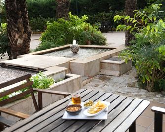 Port Jardín Milenio - Elche - Patio