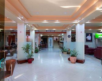 Lindi Hotel - Sarandë - Lobby