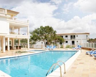 Apartamentos Villa Sirena - Cala Figuera - Piscine