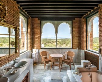 Finca La Bobadilla - The Leading Hotels of the World - Loja - Balcony