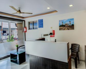 Hotel Royal Regency - Aurangabad - Recepción