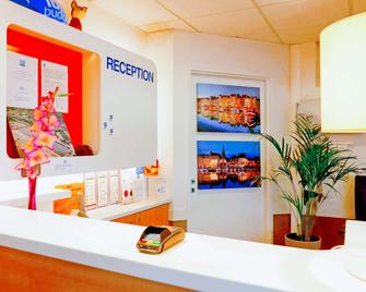 ibis budget Honfleur Centre-Ville - Honfleur - Rezeption